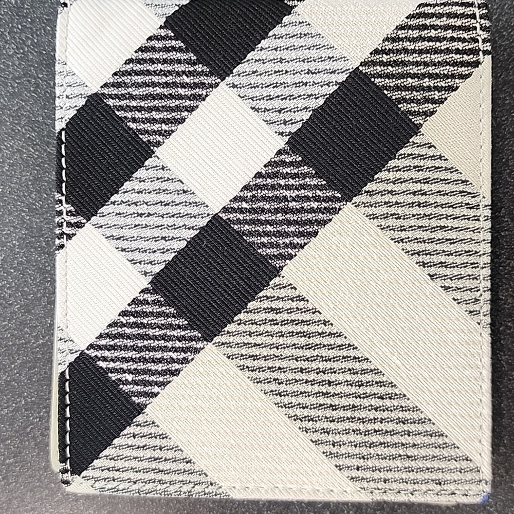 BurberryCheck Bifold Wallet - Picture 2 of 6